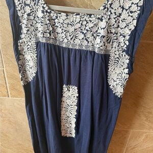 J.Marie size M cap sleeve embroidered dress